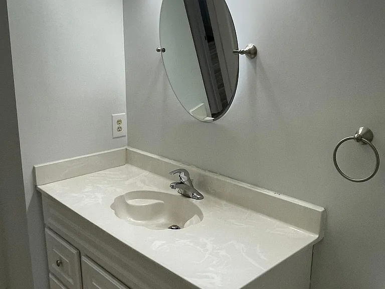 480 Saltaire Dr SW — Photo 28