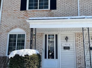 14016 Champagne Dr #98, Sterling Heights, MI 48312