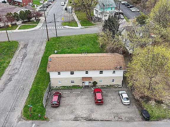 100 Louisa St #A — Photo 2