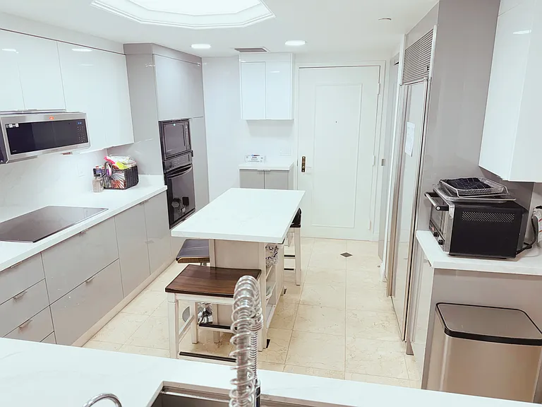 9595 Collins Ave #904 — Photo 9