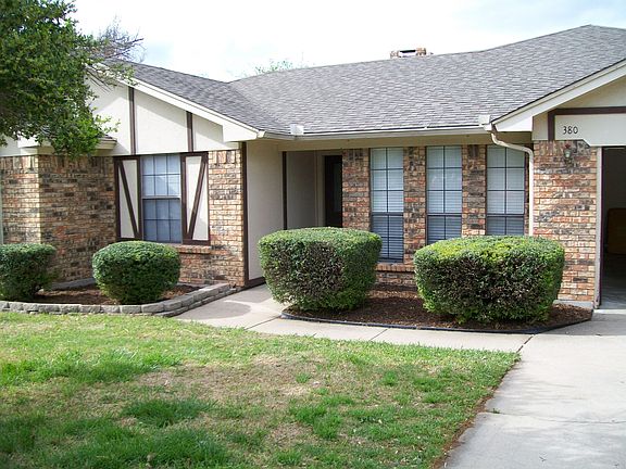 3rd image of 380 La Quinta Cir S