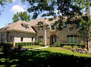 343 Fairview Ave, Deerfield, IL 60015