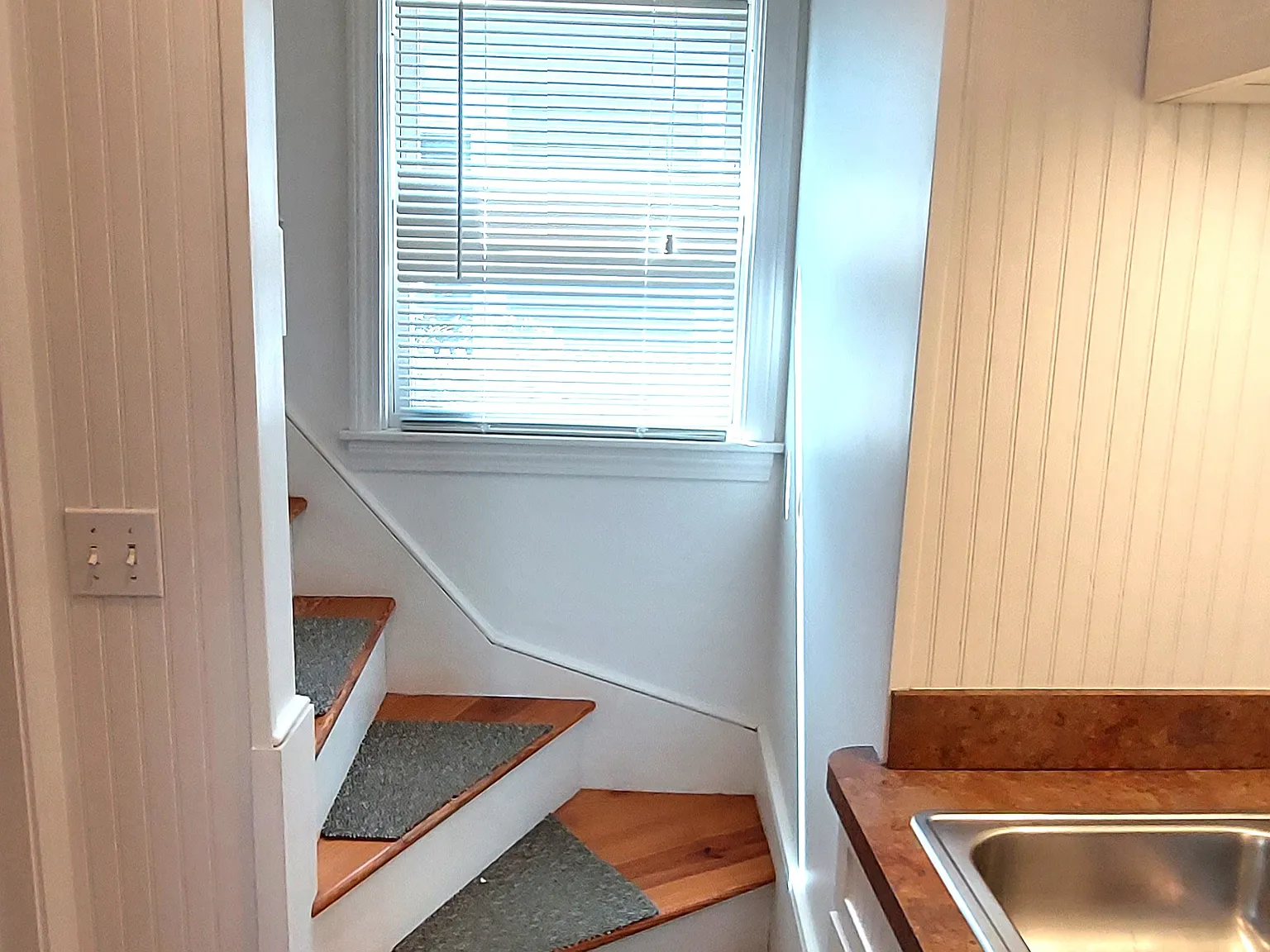 10 Ocean Ave — Photo 4