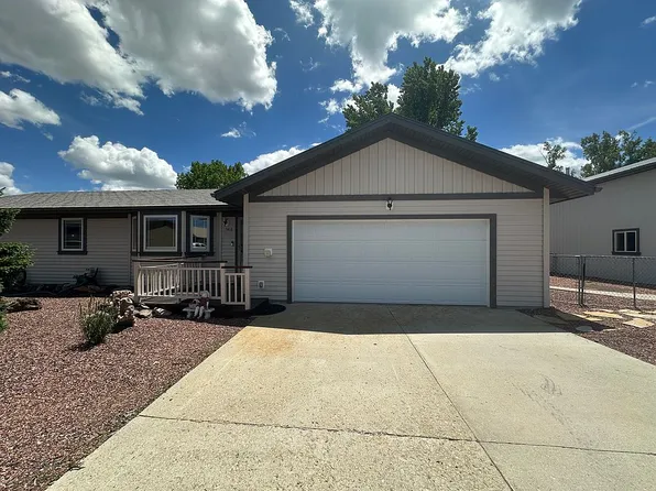 968 W Halbert St, Ranchester, WY 82839