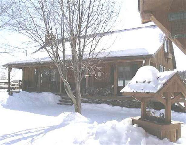 2nd image of 215 MERRY Road