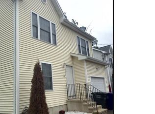 457 Seltsam Rd, Bridgeport, CT 06606