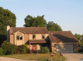 2120 Canyon Dr, Kendallville, IN