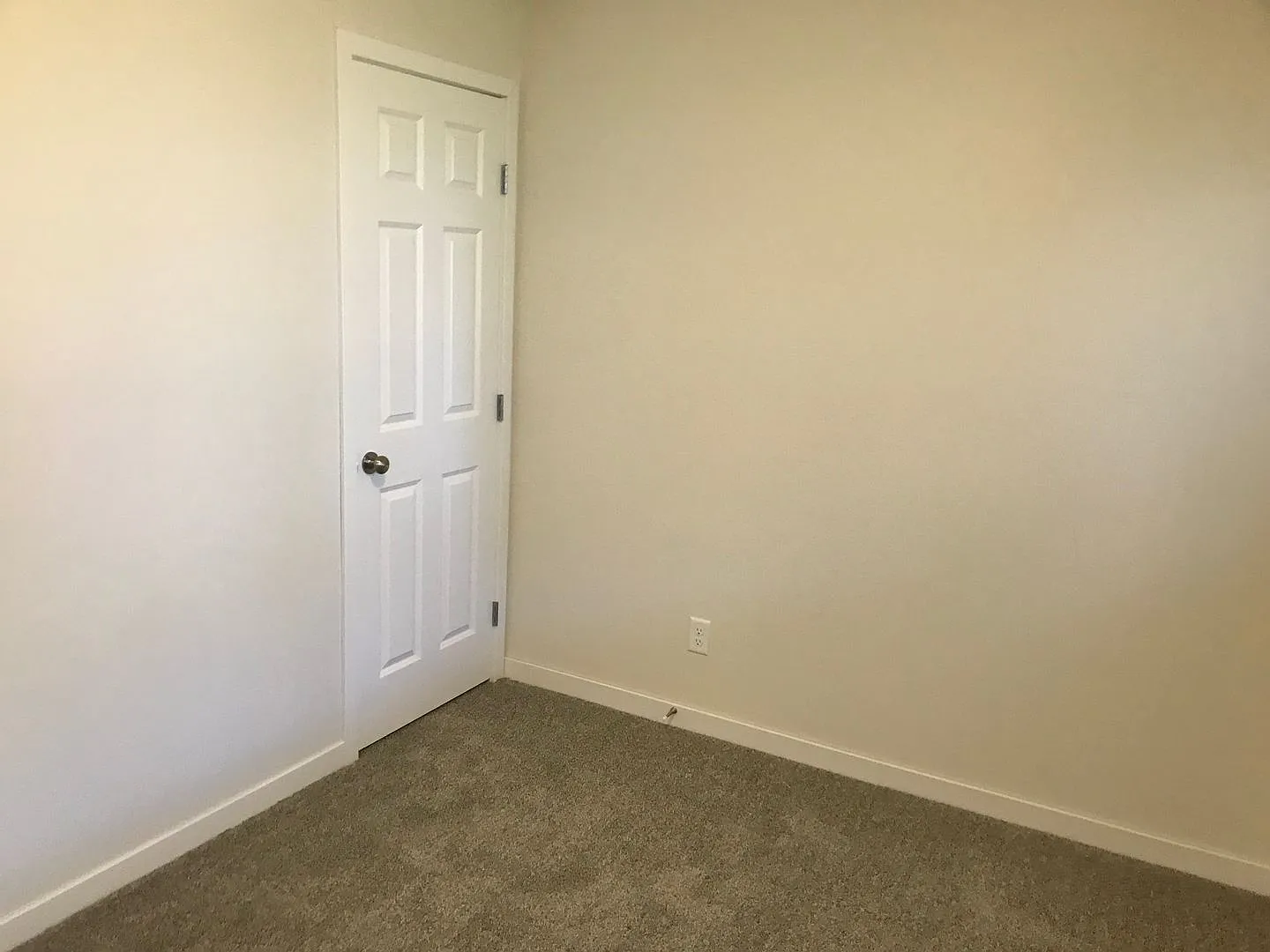 3 Bed 3 Bath Twin Home — Photo 2
