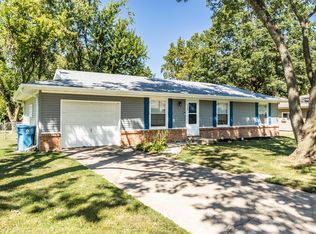 711 Evergreen Ave, Nixa, MO 65714