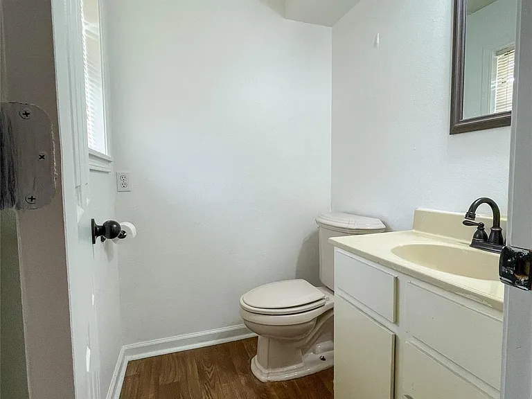401 Anderson Rd — Photo 16