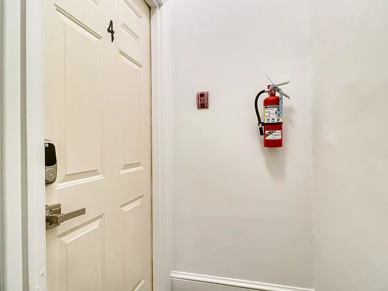 409 Constitution Ave NE #4 — Photo 4