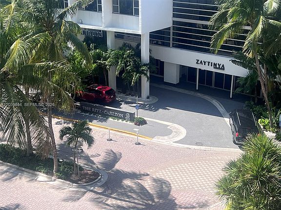 5th image of 100 Lincoln Rd #537