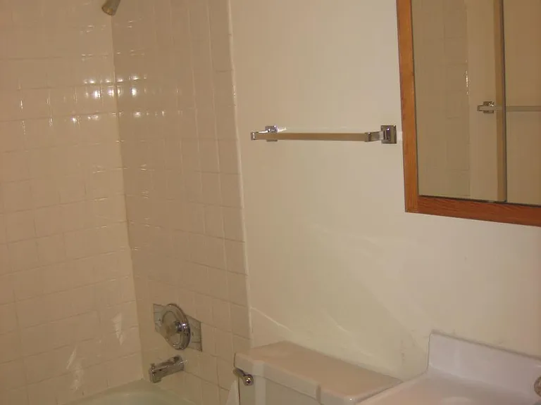1253 Getzelman Dr #2N — Photo 7