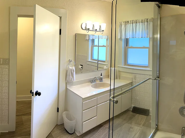 Alternate view of main floor bath