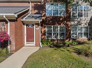 33574 Utica Rd, Fraser, MI 48026