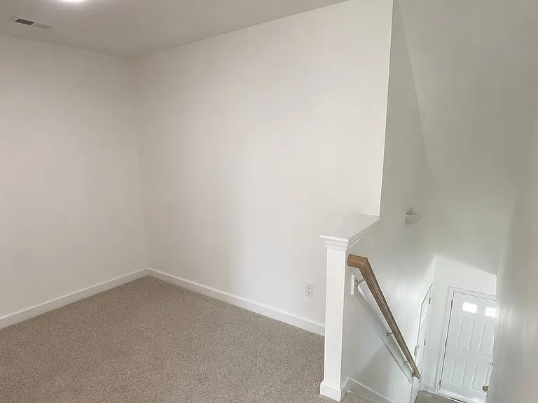 3915 Straw Hat Rd — Photo 5