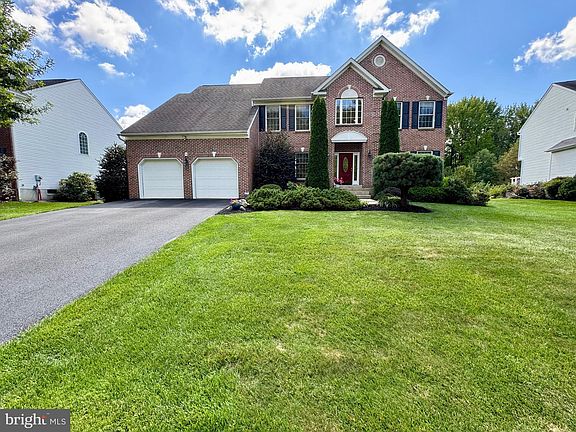 2nd image of 9 Emsley Dr
