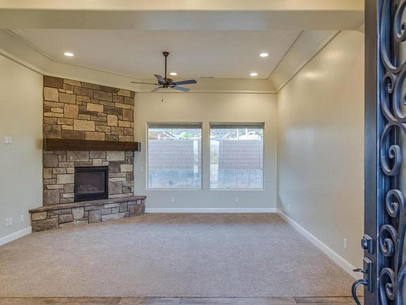 2nd image of 2067 E Cozy Cactus Ln
