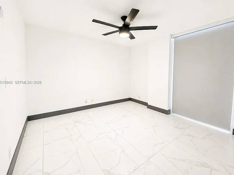 1825 W 44th Pl #501 — Photo 10