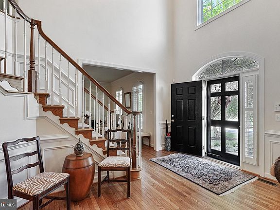 5th image of 8911 Grist Mill Woods Ct