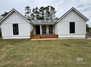 351 Fairwood Blvd, Fairhope, AL 36532