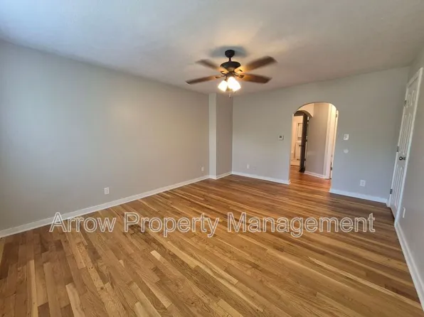 2727 P St, Lincoln, NE