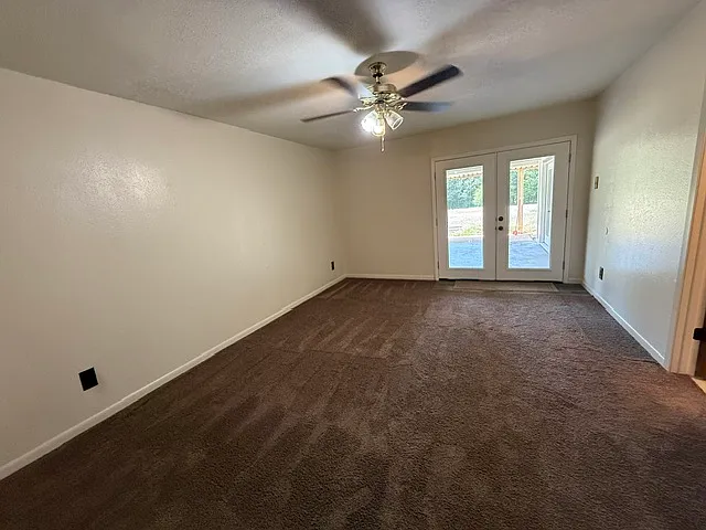 2909 FM 1844 — Photo 14