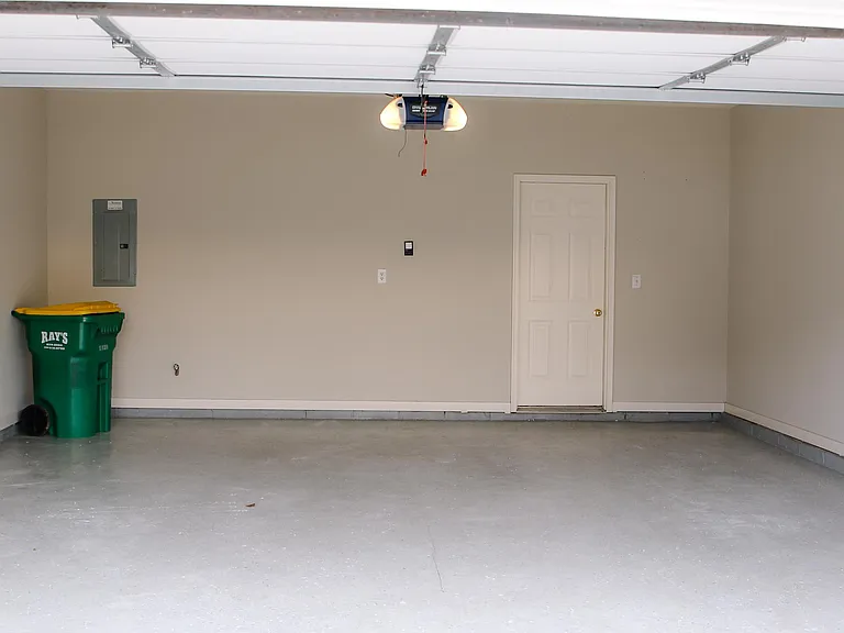 16325 Bay Meadow Cir — Photo 17