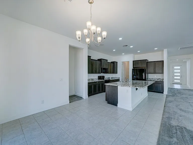 13533 N 146th Ln — Photo 20