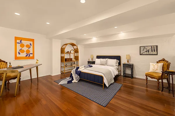 Bedroom, photo 3