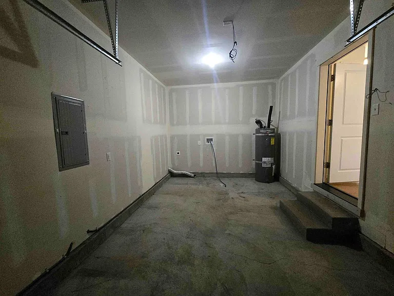 1802 College St #1810 — Photo 28
