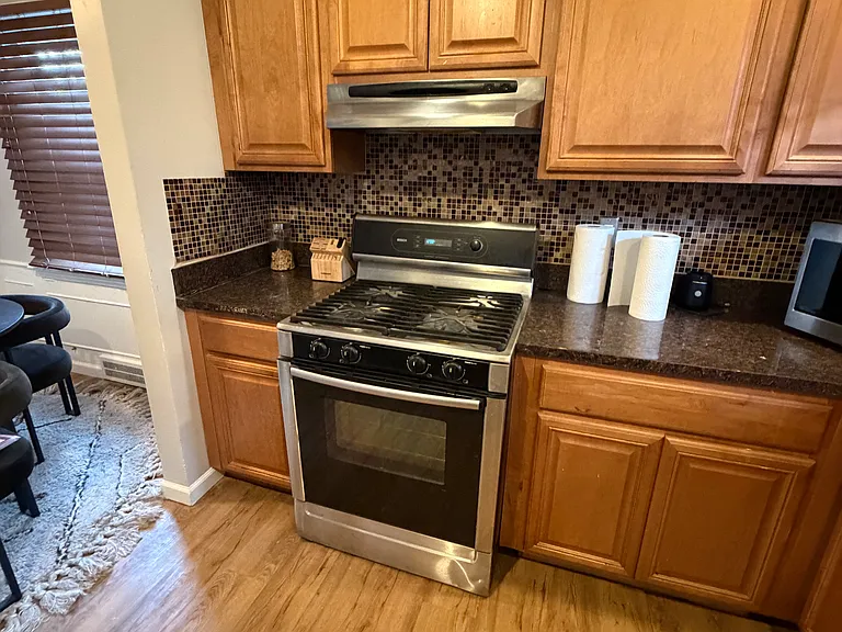 4242 W Outer Dr #1 — Photo 25