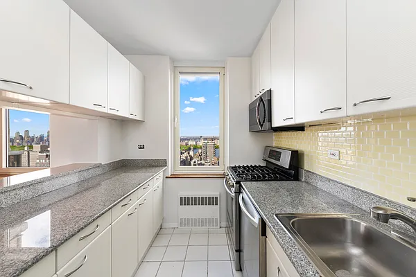 Rented by Compass | media 19