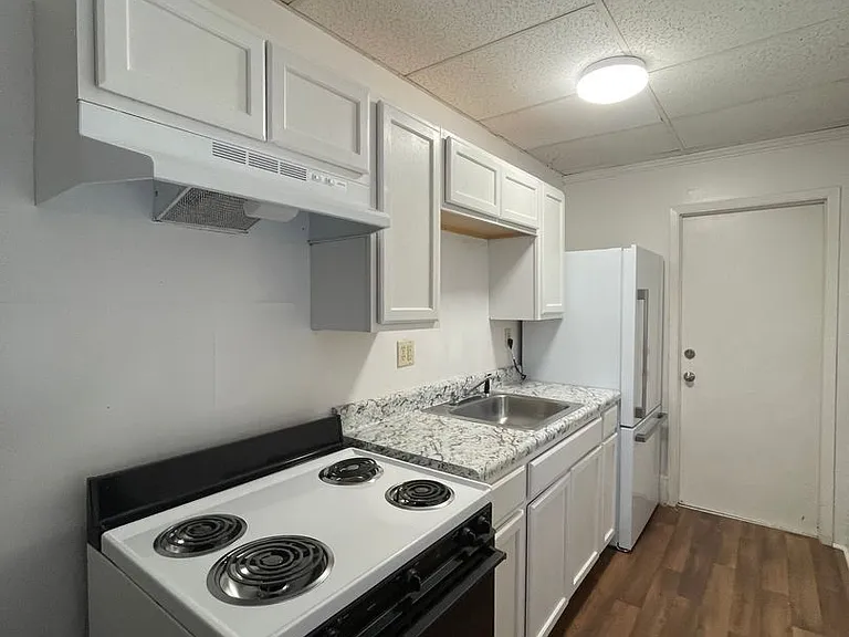 883 Mulberry St #C — Photo 4