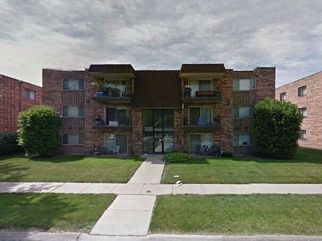 1st image of 7350 Sandalwood Dr APT 201