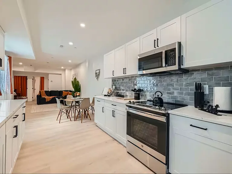 731 S Ann St #1 — Photo 1