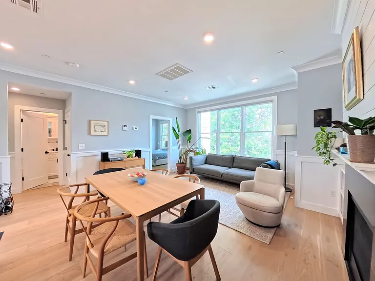 113 Beacon St — Photo 6