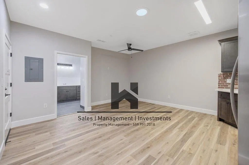 151 S K St, unit 201 — Photo 2