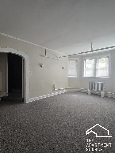 1806 W Farwell Ave Photo 1