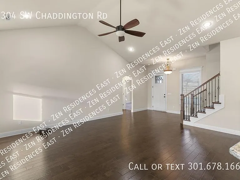 2304 Chaddington Rd — Photo 3