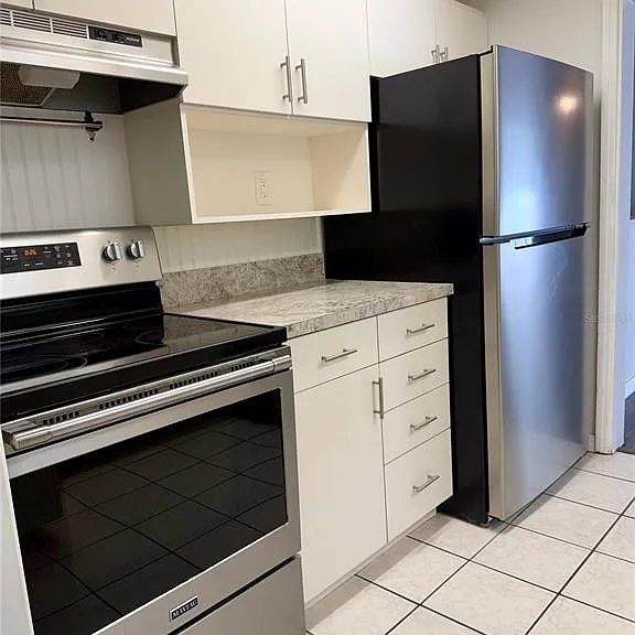 2419 Wells Ave — Photo 8