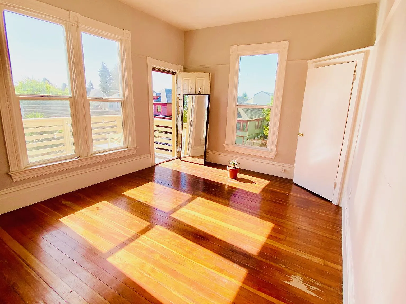 6 bed, 150 sqft, $895 — Photo 3
