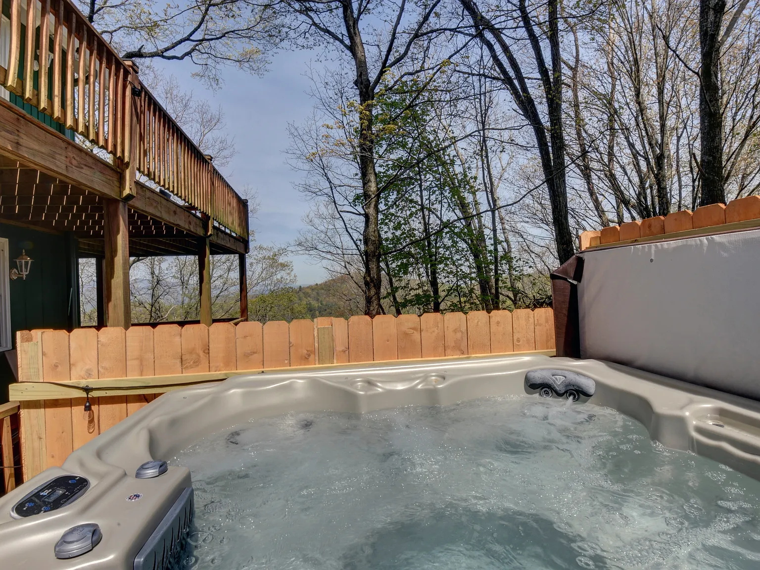 4 bed, 2200 sqft, $3,750 — Photo 4