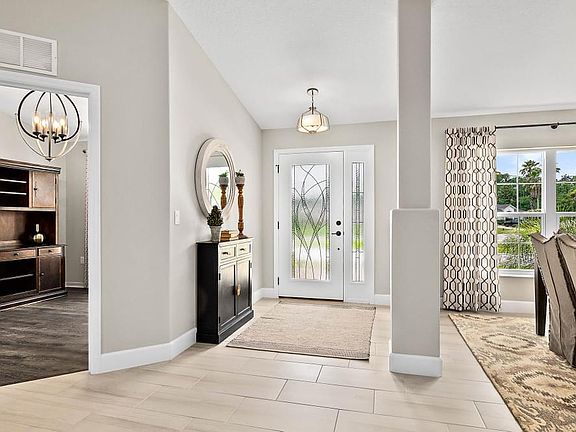 Willow Foyer