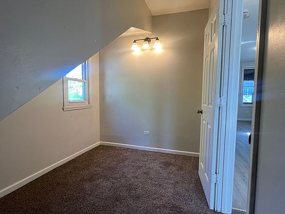 4th image of 8507 S Buffalo Ave #1