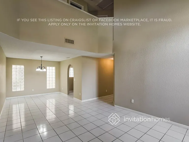 1614 SW 158th Ter — Photo 5