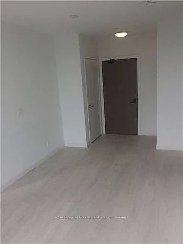 223 Saint Clair Ave W #1110 — Photo 4