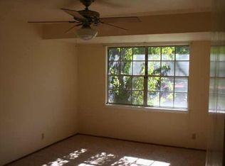 820 Edgehill Dr, Hurst, TX 76053