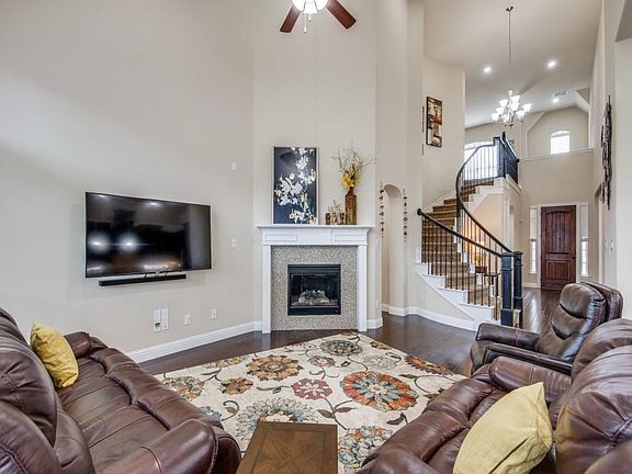 2nd image of 13201 Bold Venture Ave