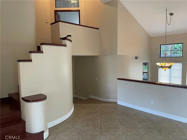 10190 Saddlehill Ter — Photo 5